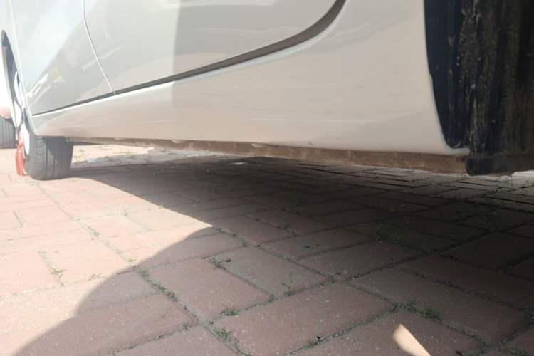 Used Wuling Hongguang MINIEV 2025 Four-Door Version Zhenxiang+ Edition Left Side Sill