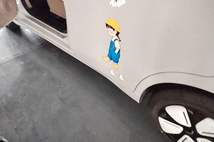 Used Wuling Hongguang MINIEV 2025 Four-Door Version Advanced Edition Left Side Sill