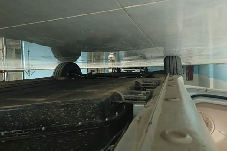 Used Wuling Hongguang MINIEV 2025 Four-Door Version Advanced Edition Left Side Sill