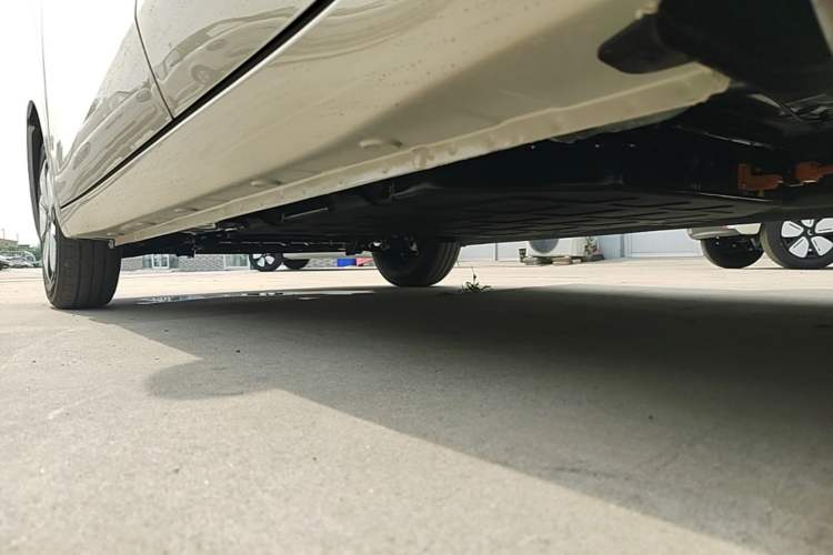 Used Wuling Hongguang MINIEV 2025 Four-Door Version Advanced Edition Left Side Sill