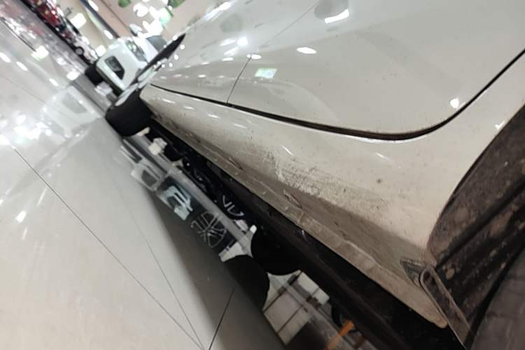 Used Wuling Hongguang MINIEV 2025 Four-Door Version Advanced Edition Left Side Sill