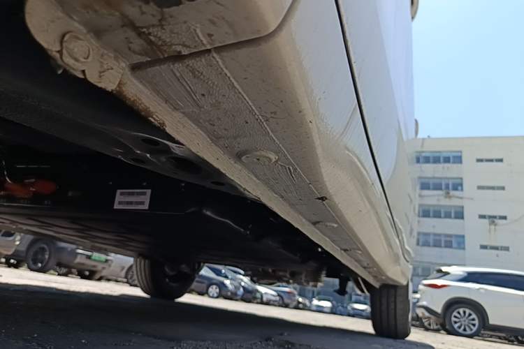 Used Wuling Hongguang MINIEV 2025 Four-Door Version Advanced Edition Left Side Sill