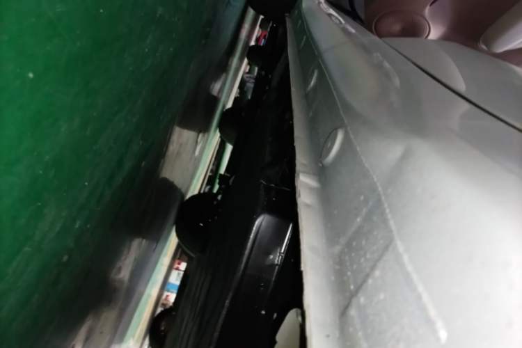 Used Wuling Hongguang MINIEV 2025 Four-Door Version Advanced Edition Left Side Sill