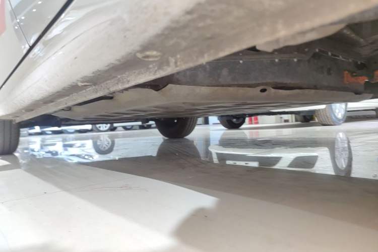 Used Wuling Hongguang MINIEV 2025 Four-Door Version Advanced Edition Left Side Sill