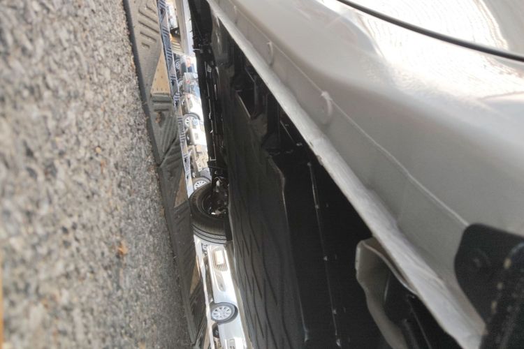 Used Wuling Hongguang MINIEV 2025 Four-Door Version Advanced Edition Left Side Sill