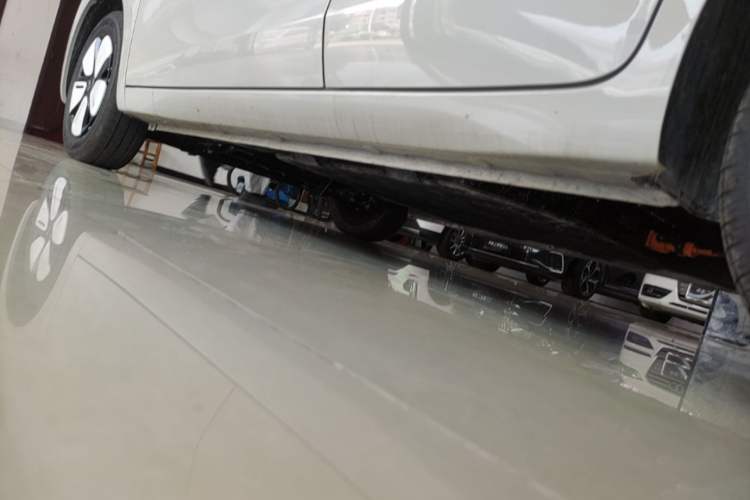 Used Wuling Hongguang MINIEV 2025 Four-Door Version Advanced Edition Left Side Sill