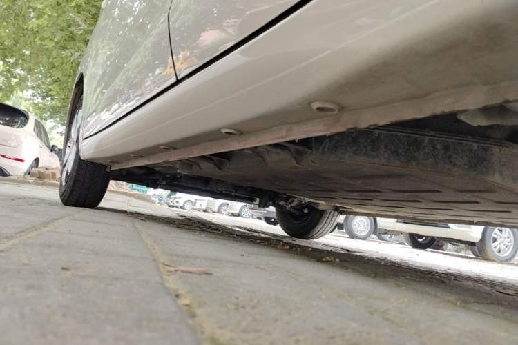 Used Wuling Hongguang MINIEV 2025 Four-Door Version Zhenxiang+ Edition Left Side Sill