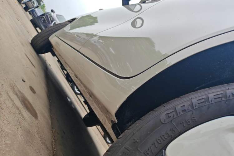 Used Wuling Hongguang MINIEV 2025 Four-Door Version Advanced Edition Left Side Sill
