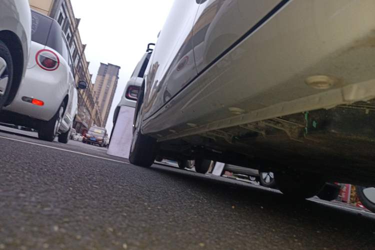 Used Wuling Hongguang MINIEV 2025 Four-Door Version Advanced Edition Left Side Sill