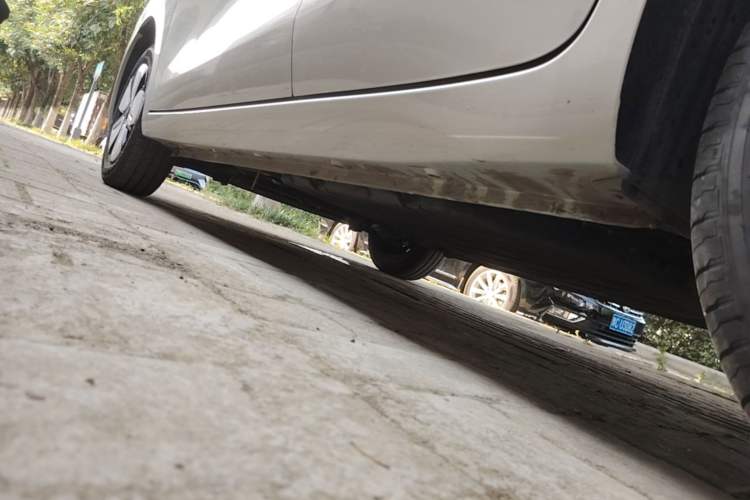 Used Wuling Hongguang MINIEV 2025 Four-Door Version Advanced Edition Left Side Sill