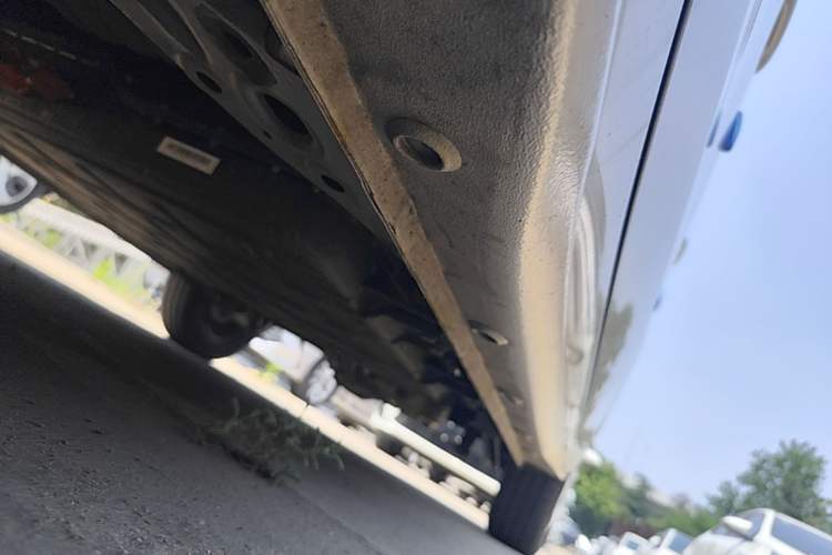Used Wuling Hongguang MINIEV 2025 Four-Door Version Advanced Edition Left Side Sill