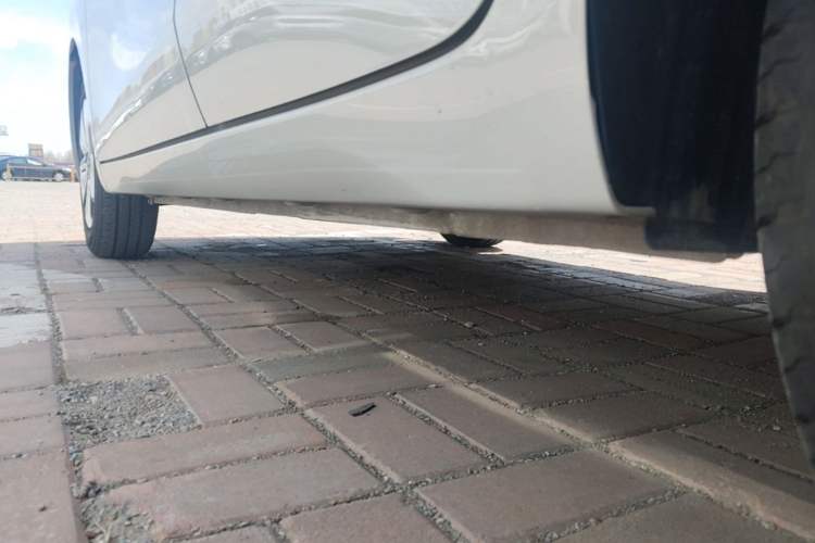 Used Wuling Hongguang MINIEV 2025 Four-Door Version Zhenxiang+ Edition Left Side Sill