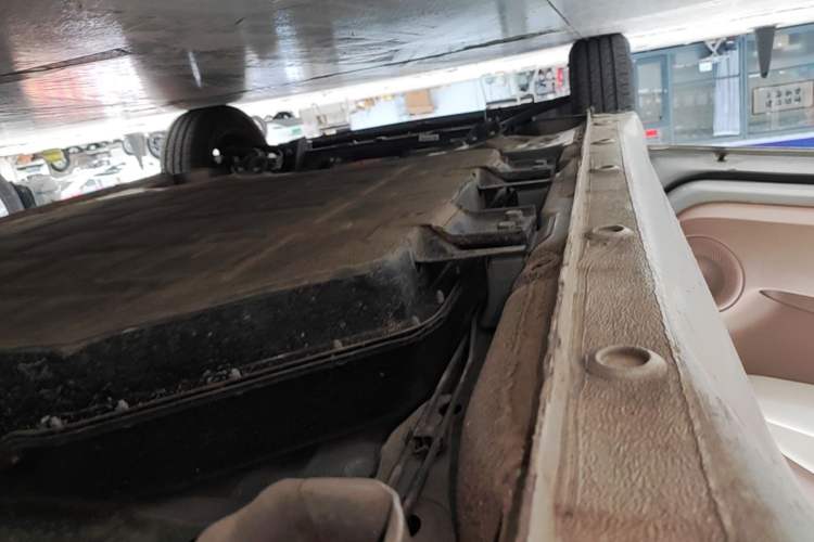 Used Wuling Hongguang MINIEV 2025 Four-Door Version Advanced Edition Left Side Sill