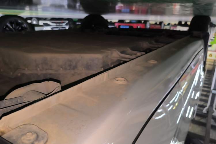 Used Wuling Hongguang MINIEV 2025 Four-Door Version Advanced Edition Left Side Sill