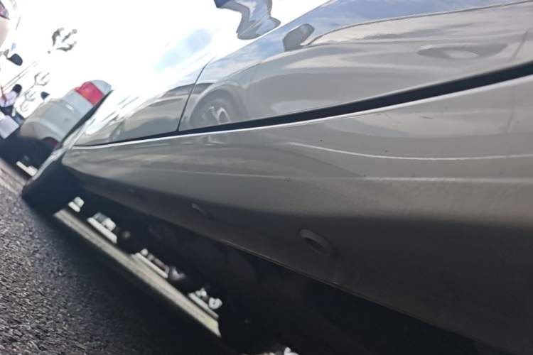 Used Wuling Hongguang MINIEV 2025 Four-Door Version Advanced Edition Left Side Sill