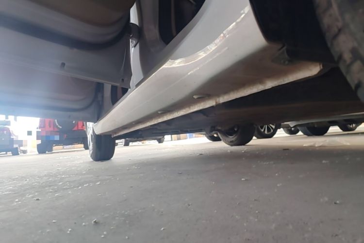 Used Wuling Hongguang MINIEV 2025 Four-Door Version Premium Edition Left Side Sill