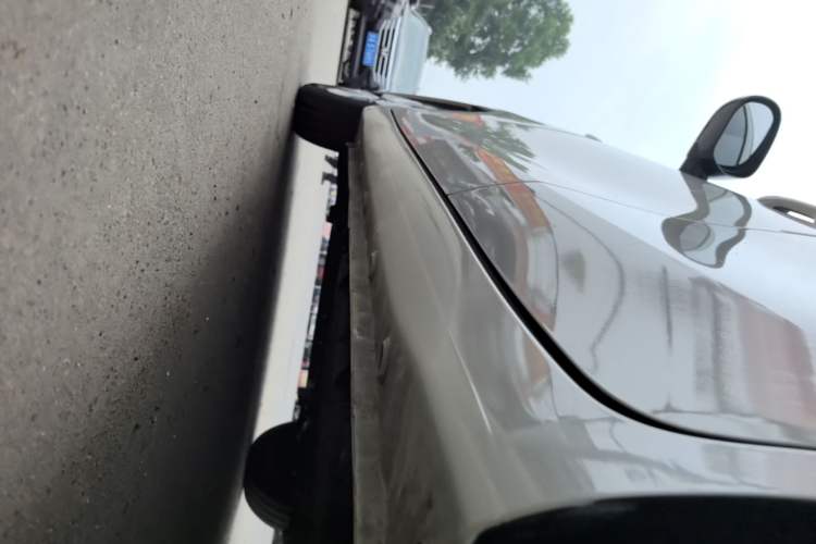 Used Wuling Hongguang MINIEV 2025 Four-Door Version Advanced Edition Left Side Sill