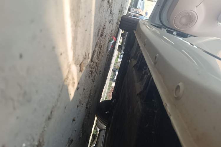 Used Wuling Hongguang MINIEV 2025 Four-Door Version Advanced Edition Left Side Sill