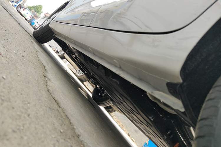 Used Wuling Hongguang MINIEV 2025 Four-Door Version Advanced Edition Left Side Sill
