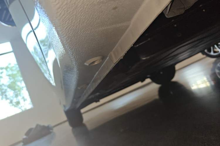 Used Wuling Hongguang MINIEV 2025 Four-Door Version Advanced Edition Left Side Sill