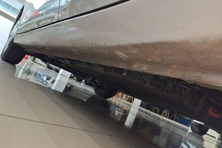 Used Wuling Hongguang MINIEV 2025 Four-Door Version Advanced Edition Left Side Sill