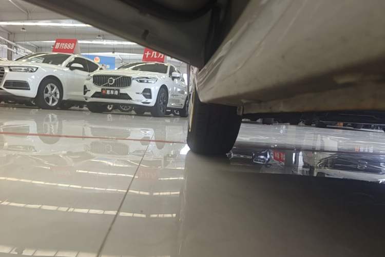 Used Wuling Hongguang MINIEV 2025 Four-Door Version Advanced Edition Left Side Sill