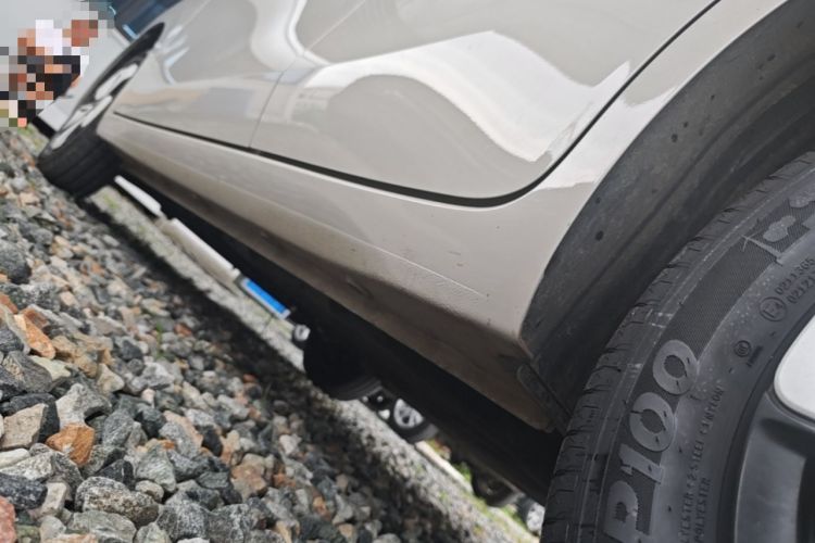 Used Wuling Hongguang MINIEV 2025 Four-Door Version Advanced Edition Left Side Sill