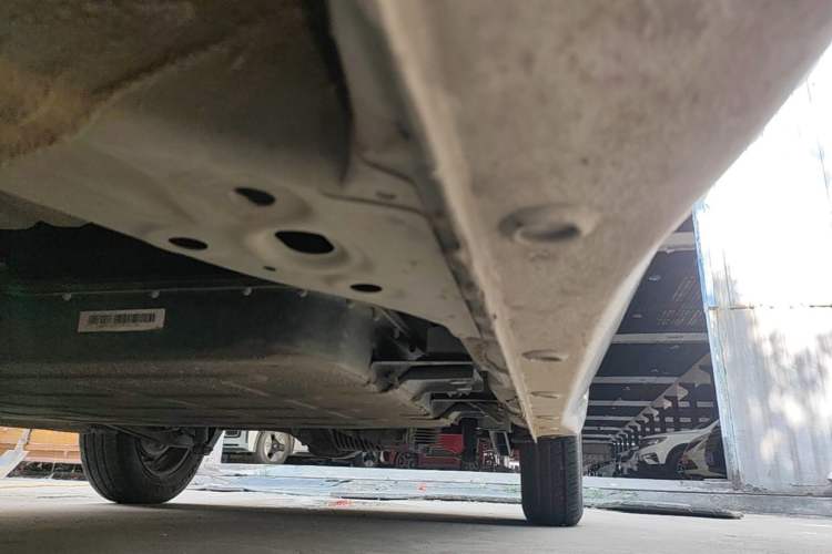 Used Wuling Hongguang MINIEV 2025 Four-Door Version Advanced Edition Left Side Sill