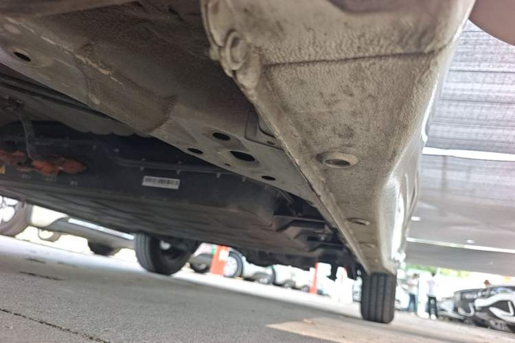 Used Wuling Hongguang MINIEV 2025 Four-Door Version Zhenxiang+ Edition Left Side Sill