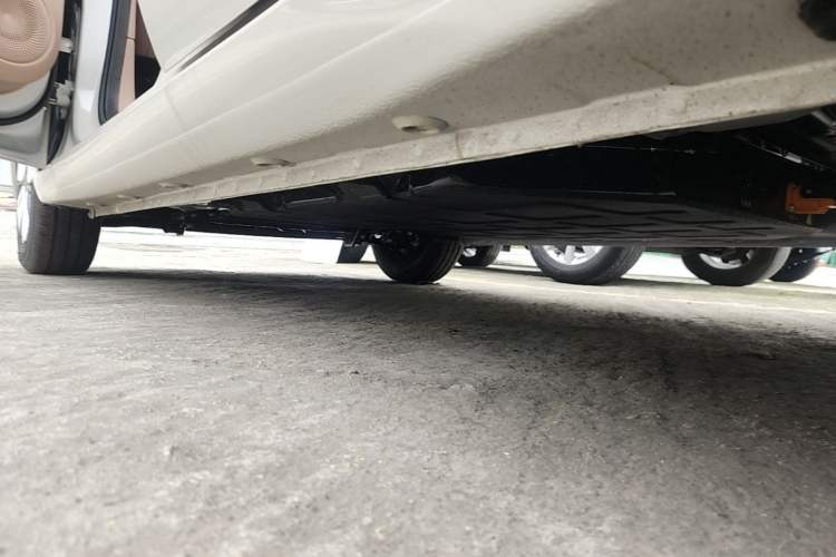 Used Wuling Hongguang MINIEV 2025 Four-Door Version Zhenxiang+ Edition Left Side Sill