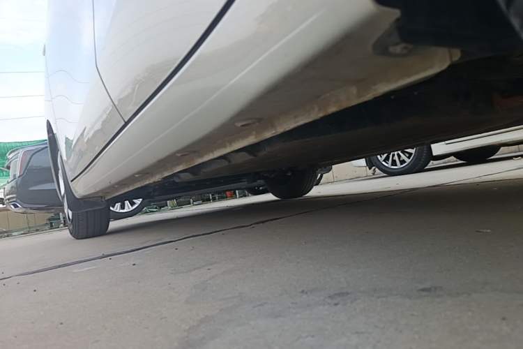 Used Wuling Hongguang MINIEV 2025 Four-Door Version Advanced Edition Left Side Sill