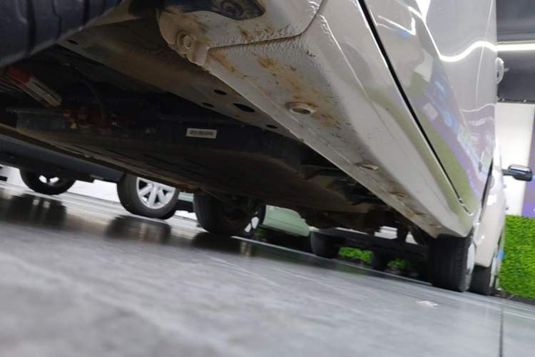 Used Wuling Hongguang MINIEV 2025 Four-Door Version Advanced Edition Left Side Sill