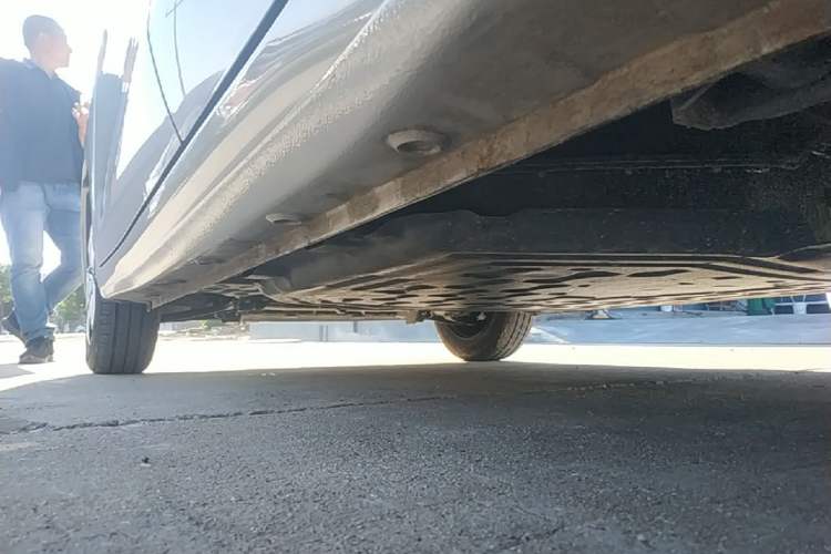 Used Wuling Hongguang MINIEV 2025 Four-Door Version Advanced Edition Left Side Sill