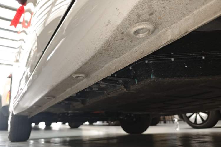 Used Wuling Hongguang MINIEV 2025 Four-Door Version Advanced Edition Left Side Sill