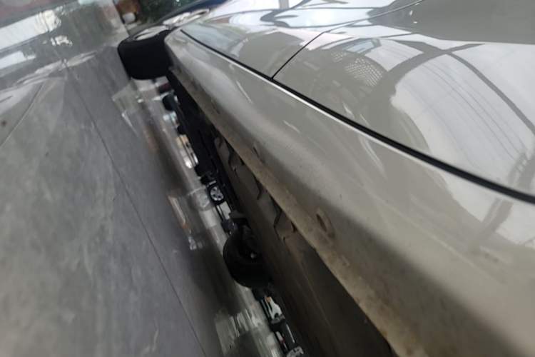 Used Wuling Hongguang MINIEV 2025 Four-Door Version Advanced Edition Left Side Sill