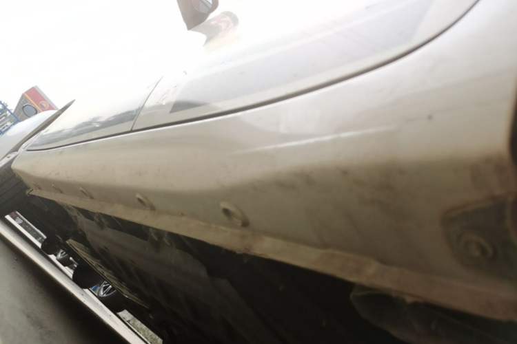 Used Wuling Hongguang MINIEV 2025 Four-Door Version Zhenxiang+ Edition Left Side Sill
