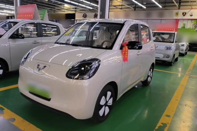 Używany Wuling Hongguang MINIEV 2025 Four-Door Version Advanced Edition