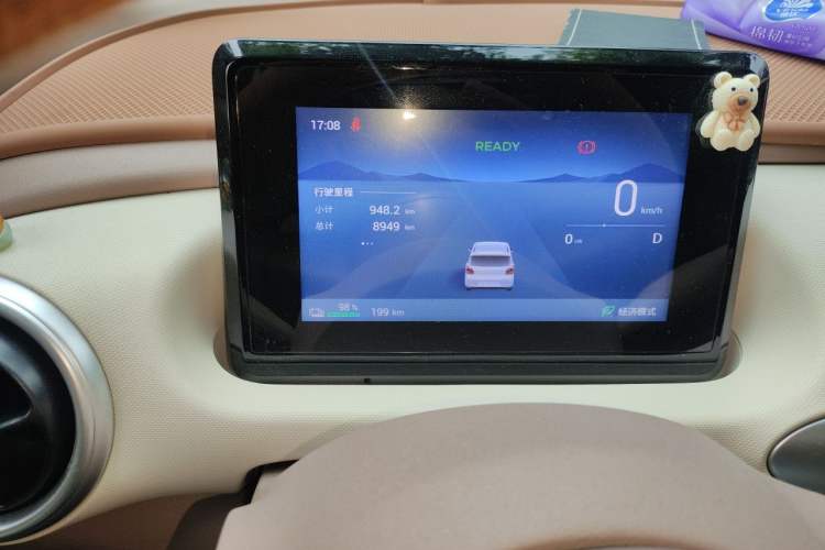 Used Wuling Hongguang MINIEV 2025 Four-Door Version Advanced Edition Odometer Close Up