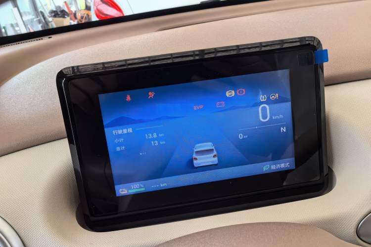 Used Wuling Hongguang MINIEV 2025 Four-Door Version Advanced Edition Odometer Close Up