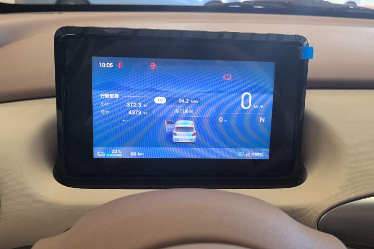 Used Wuling Hongguang MINIEV 2025 Four-Door Version Advanced Edition Odometer Close Up