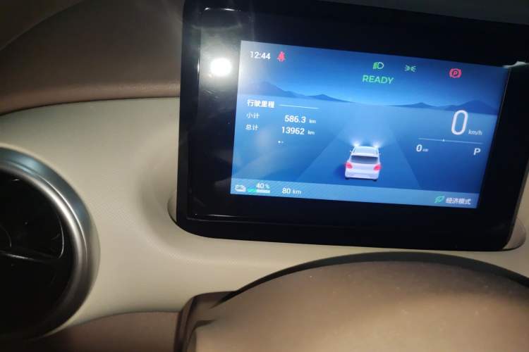 Used Wuling Hongguang MINIEV 2025 Four-Door Version Zhenxiang+ Edition Odometer Close Up
