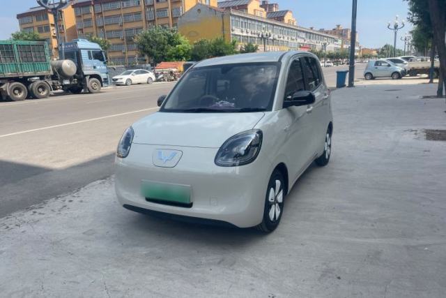 Ojetý Wuling Hongguang MINIEV 2025 Four-Door Version Advanced Edition
