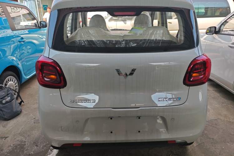 Used Wuling Hongguang MINIEV 2025 Four-Door Version Advanced Edition Rear