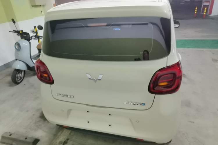 Used Wuling Hongguang MINIEV 2025 Four-Door Version Advanced Edition Rear
