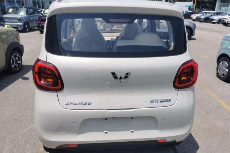 Used Wuling Hongguang MINIEV 2025 Four-Door Version Advanced Edition Rear