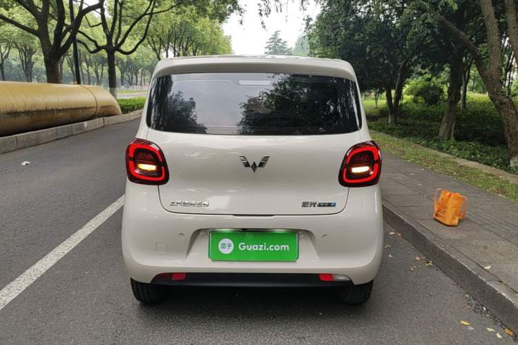 Used Wuling Hongguang MINIEV 2025 Four-Door Version Advanced Edition Rear