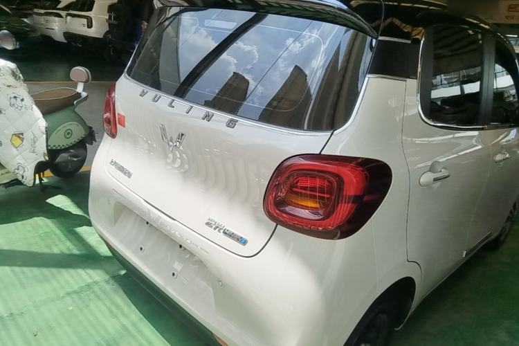 Used Wuling Hongguang MINIEV 2025 Four-Door Version Zhenxiang+ Edition Rear