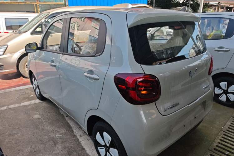 Used Wuling Hongguang MINIEV 2025 Four-Door Version Advanced Edition Rear Left 45 Deg