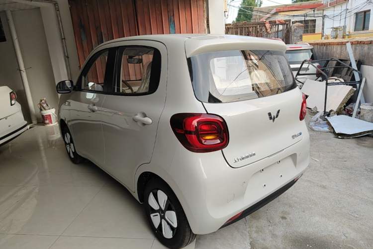 Used Wuling Hongguang MINIEV 2025 Four-Door Version Advanced Edition Rear Left 45 Deg