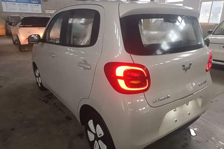 Used Wuling Hongguang MINIEV 2025 Four-Door Version Advanced Edition Rear Left 45 Deg
